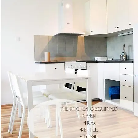 Matyas Corner Square Апартаменты *